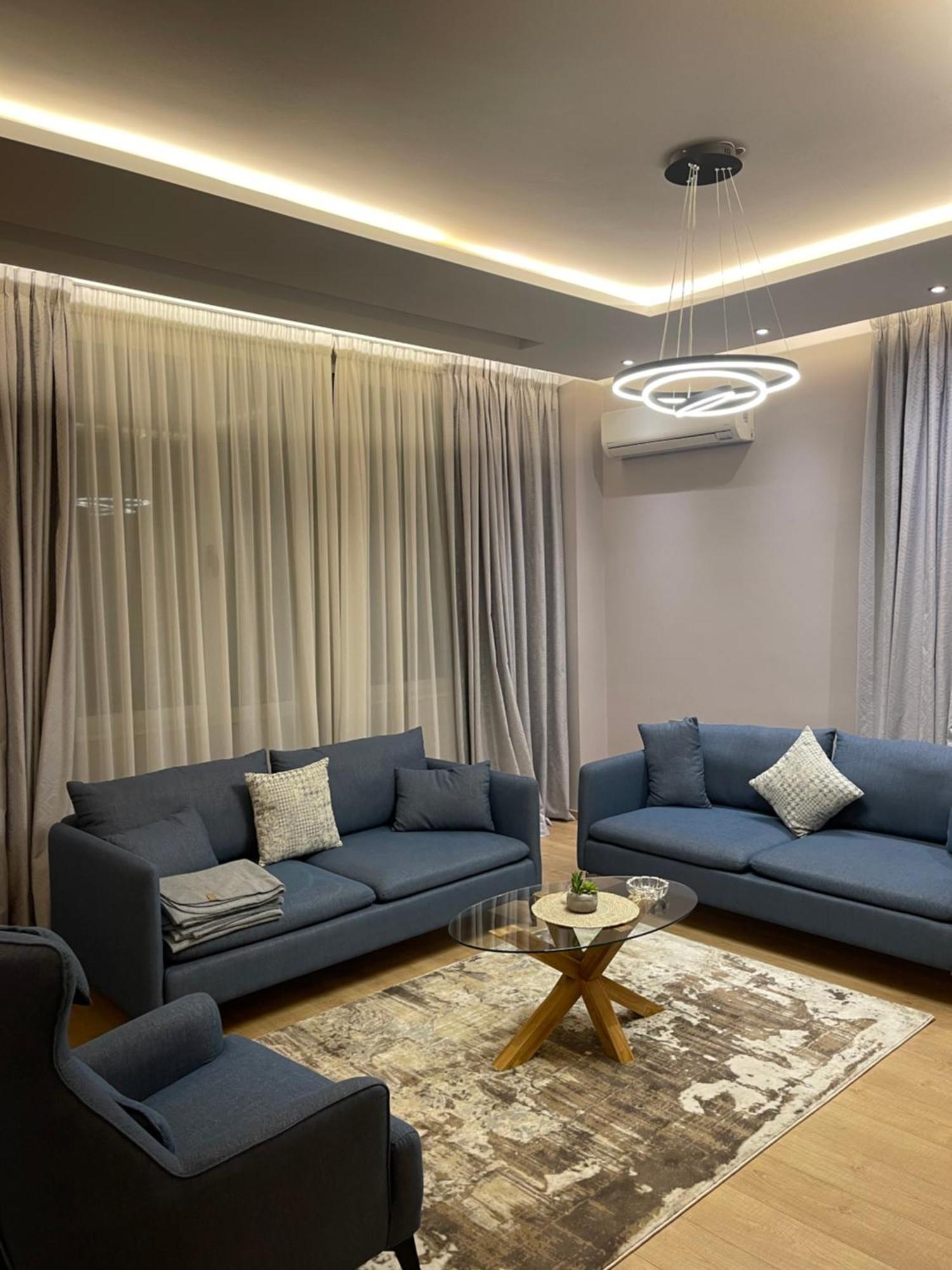 Lux Apartment ティラナ エクステリア 写真