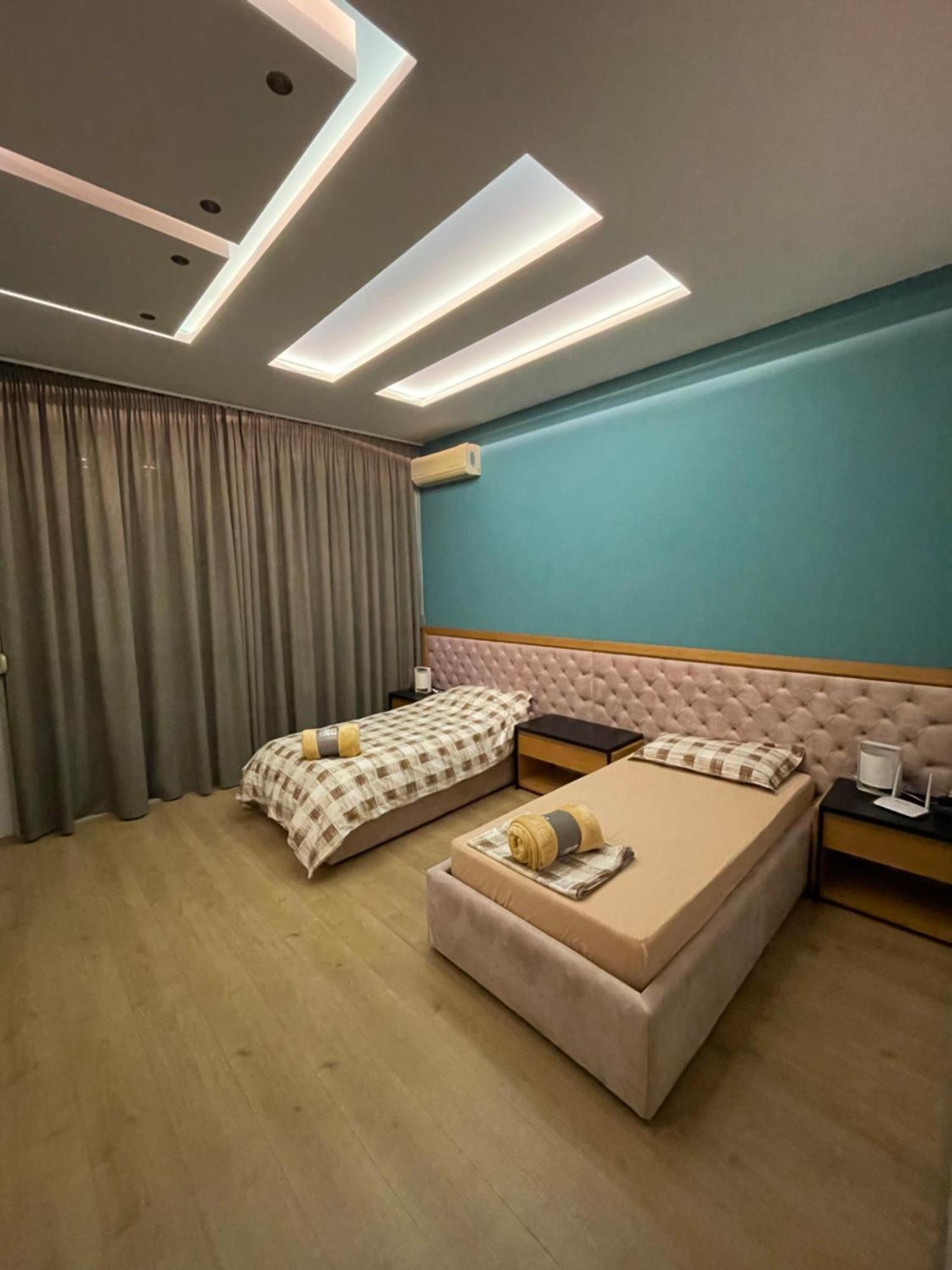 Lux Apartment ティラナ エクステリア 写真