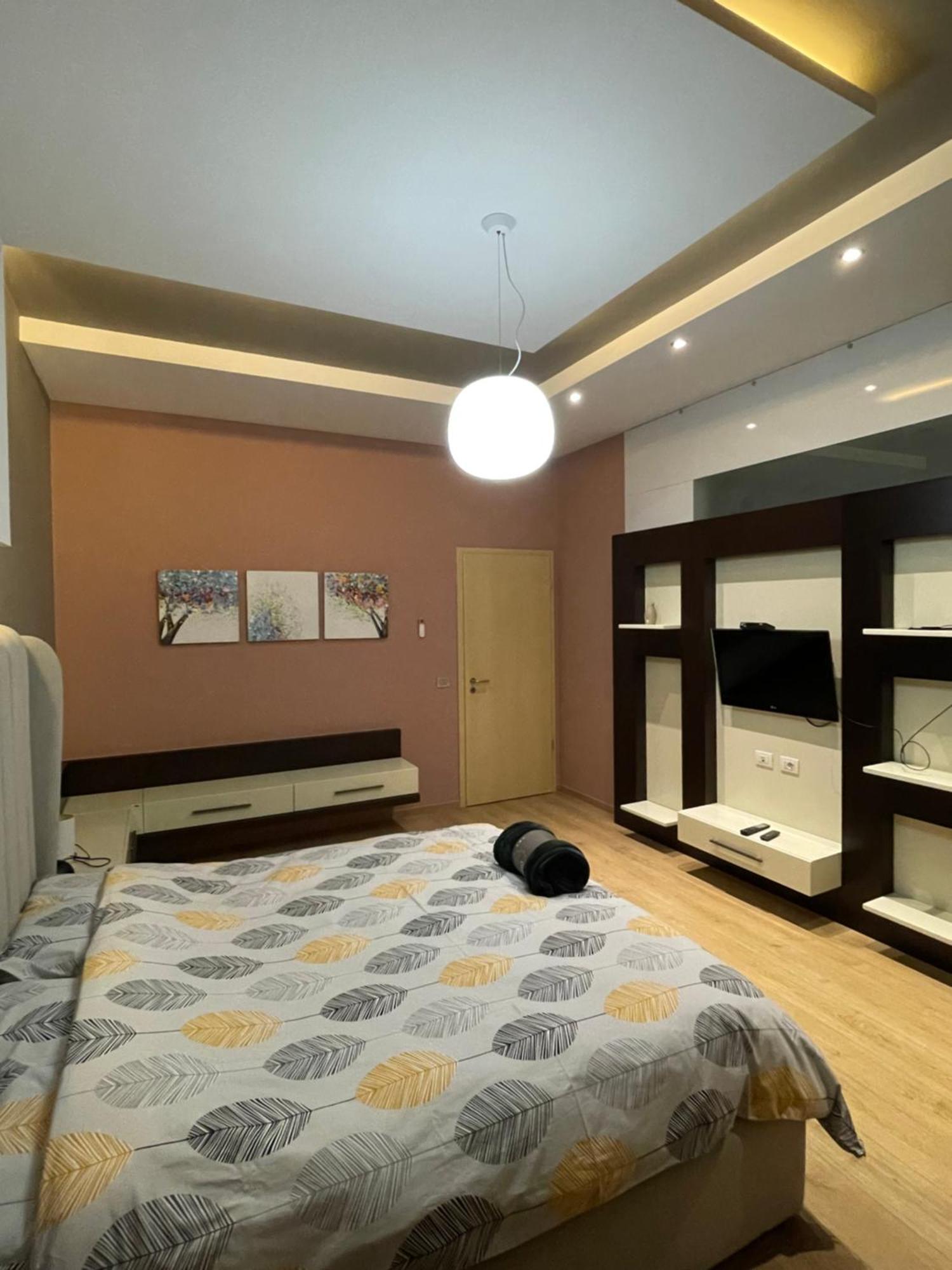 Lux Apartment ティラナ エクステリア 写真