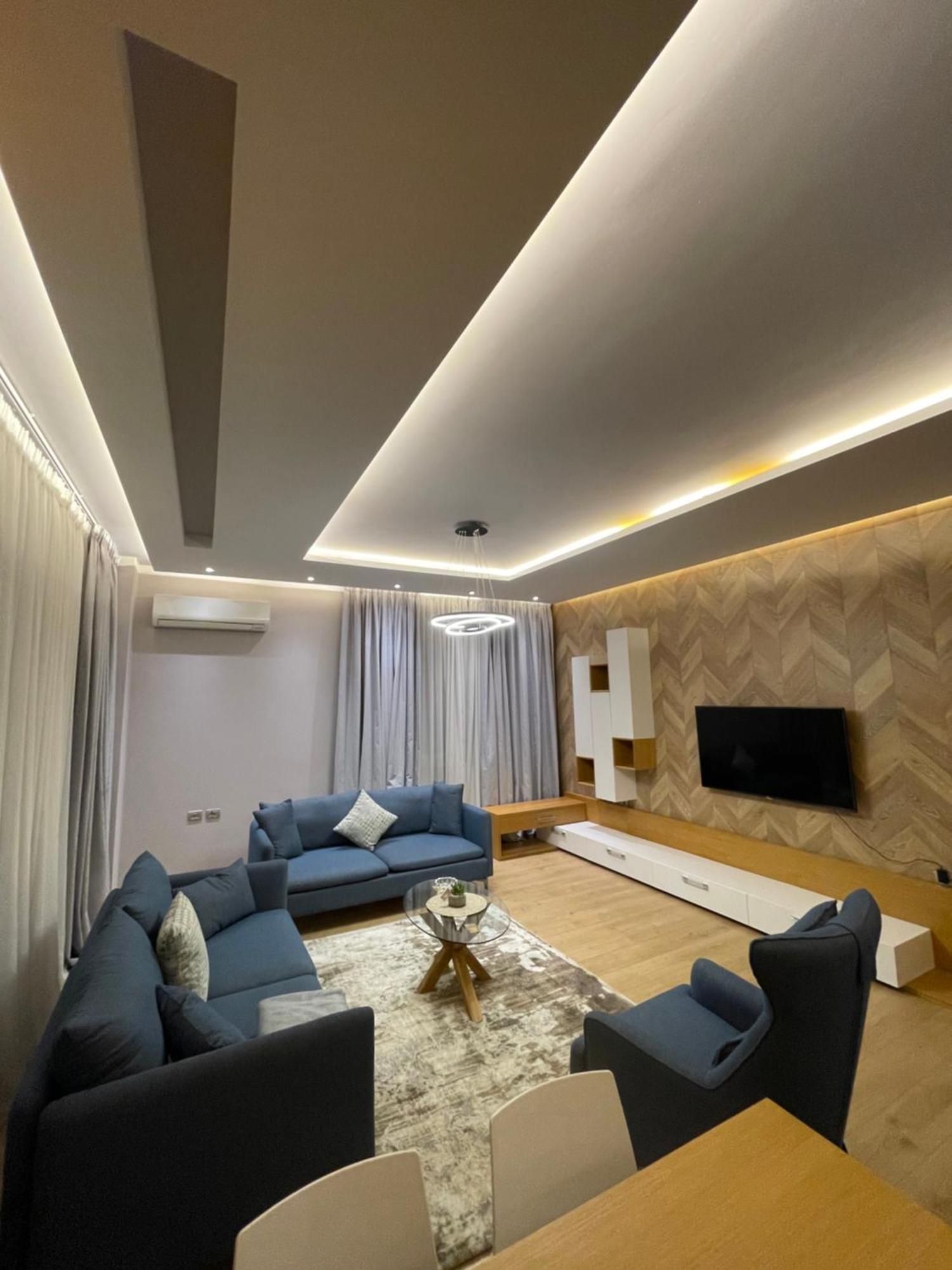 Lux Apartment ティラナ エクステリア 写真