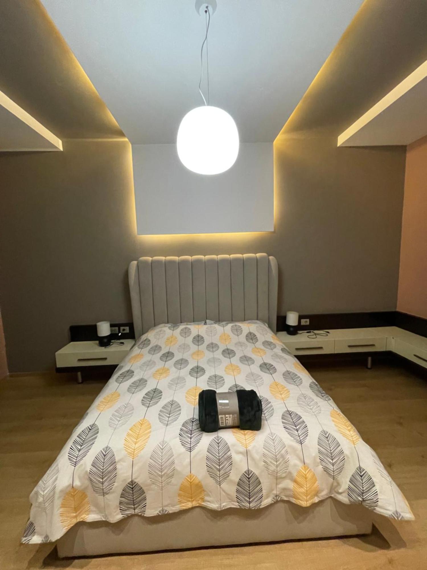 Lux Apartment ティラナ エクステリア 写真