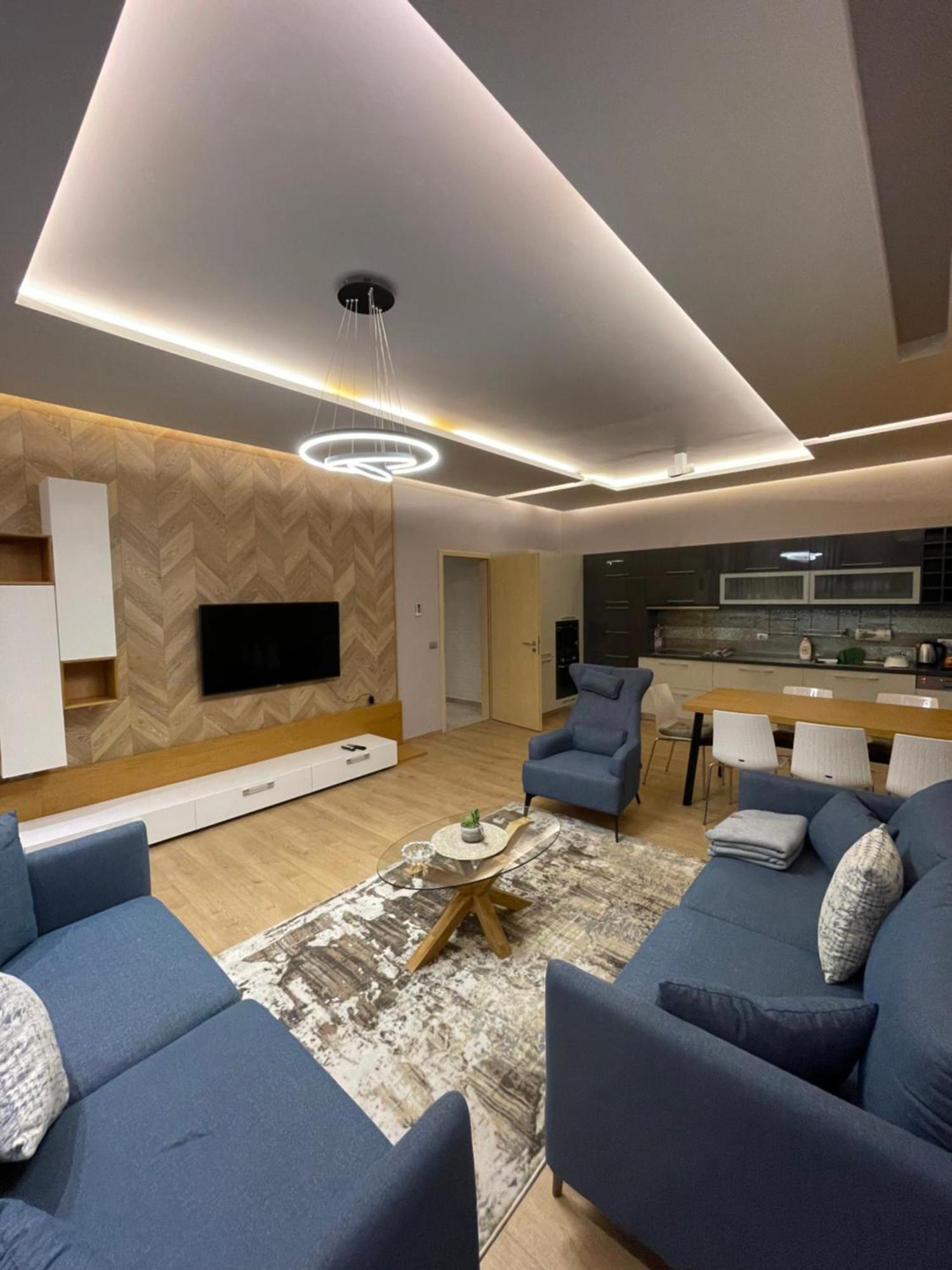 Lux Apartment ティラナ エクステリア 写真